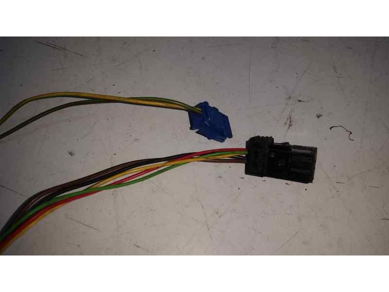 Recambio de retrovisor izquierdo para citroën c4 picasso exclusive referencia OEM IAM  7 CABLES ELECTRICO