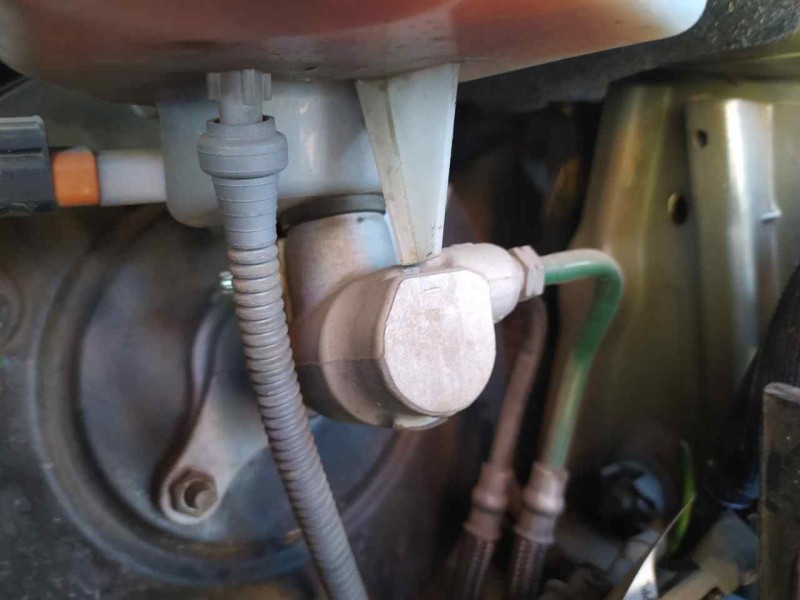 Recambio de bomba freno para citroën c3 picasso seduction referencia OEM IAM 4601R9  