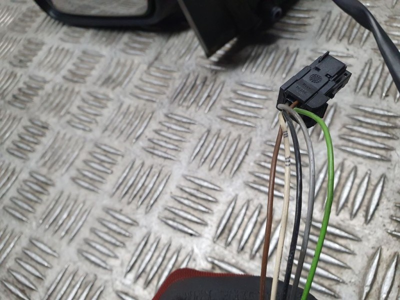 Recambio de retrovisor izquierdo para peugeot 307 break/sw (s2) sw referencia OEM IAM   ELECTRICO 5 CABLES