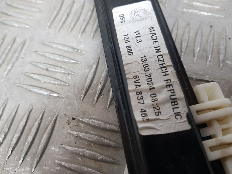 Recambio de elevalunas delantero derecho para skoda fabia iv (pj3) 1.0 tsi referencia OEM IAM 6VA837462 6 PINS 