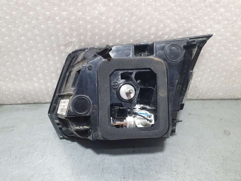 Recambio de piloto trasero izquierdo para peugeot 3008 gt line referencia OEM IAM 9810477880 P8481560101 INTERIOR LED