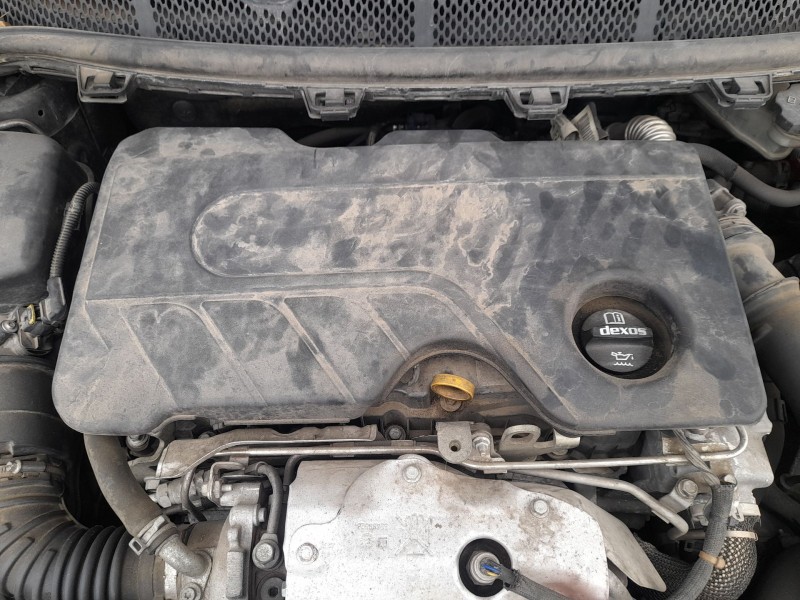 Recambio de tapa motor para opel astra k sports tourer (b16) 1.6 cdti (35) referencia OEM IAM 55498658  