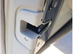 CERRADURA PUERTA TRASERA DERECHA A2037300235 