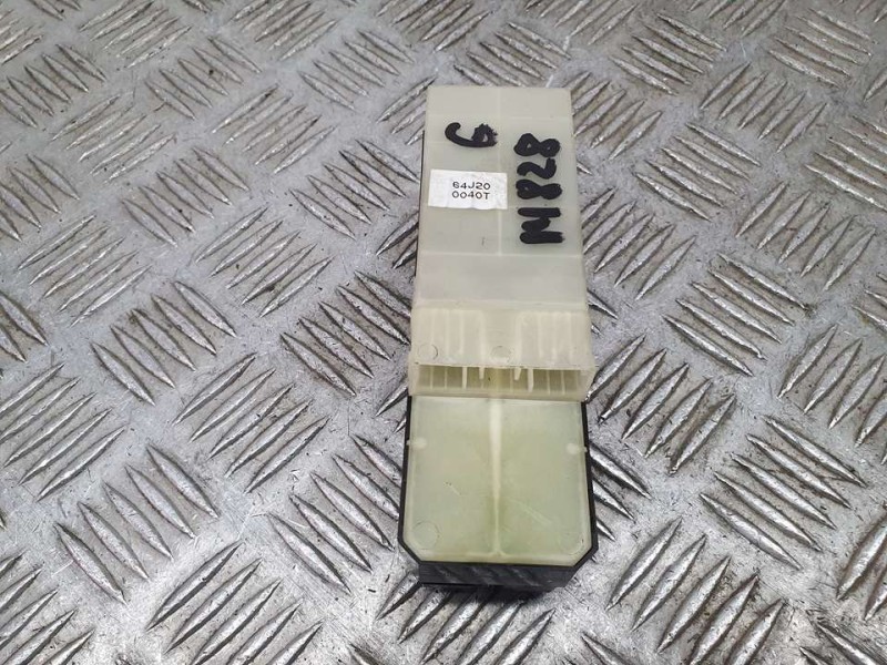 Recambio de mando elevalunas delantero izquierdo para fiat sedici (189) 2.0 multijet 16v emotion 4x4 referencia OEM IAM 64J20004