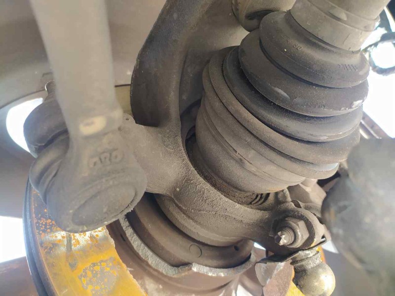 Recambio de mangueta delantera izquierda para citroën c3 picasso seduction referencia OEM IAM 364690  