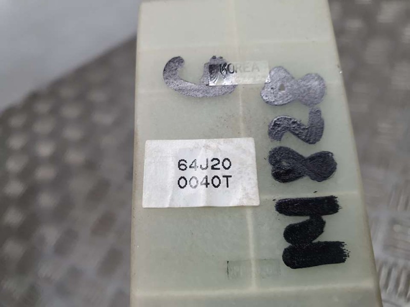 Recambio de mando elevalunas delantero izquierdo para fiat sedici (189) 2.0 multijet 16v emotion 4x4 referencia OEM IAM 64J20004