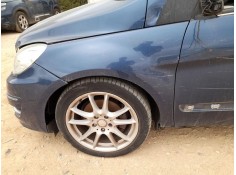 ALETA DELANTERA IZQUIERDA A1698800918 ROZADA 