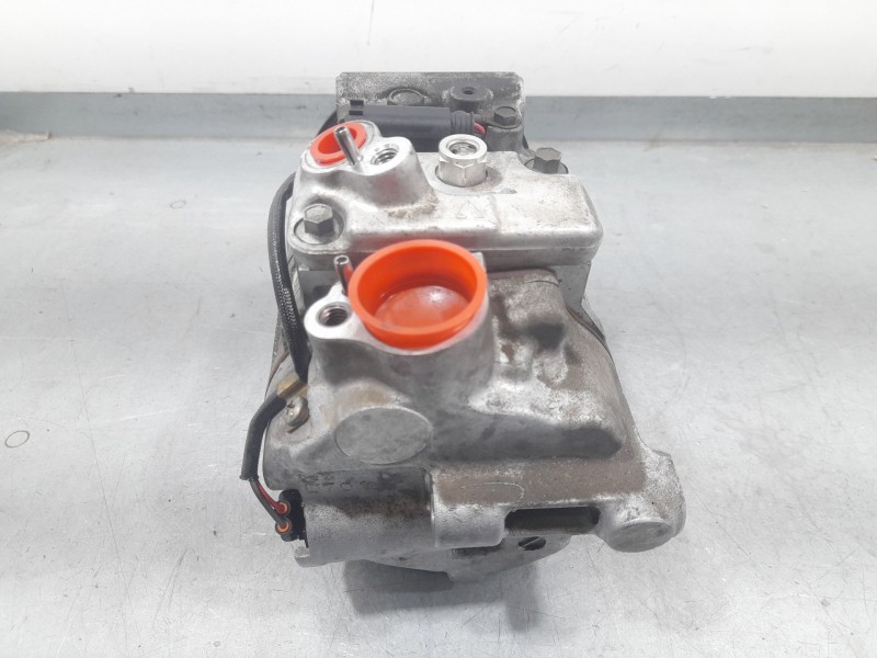 Recambio de compresor aire acondicionado para mercedes-benz clase c (w203) berlina 220 cdi (la) (203.008) referencia OEM IAM A00