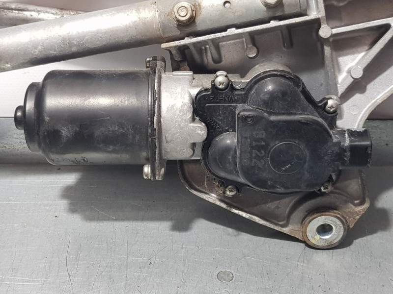 Recambio de motor limpia delantero para mitsubishi grandis (na0w) 2.0 di-d invite referencia OEM IAM 8250A138  