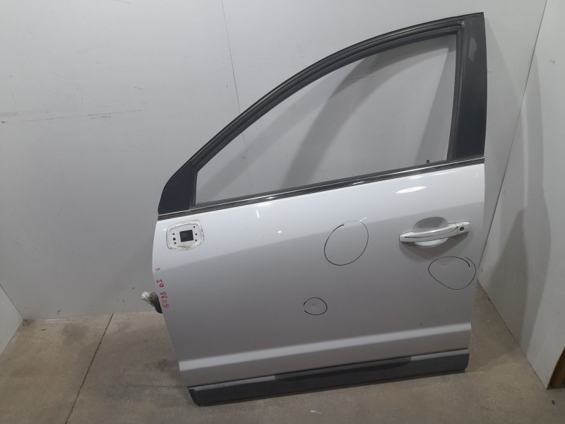 Recambio de puerta delantera izquierda para opel antara a (l07) 2.0 cdti referencia OEM IAM 95416993 TOCADA 