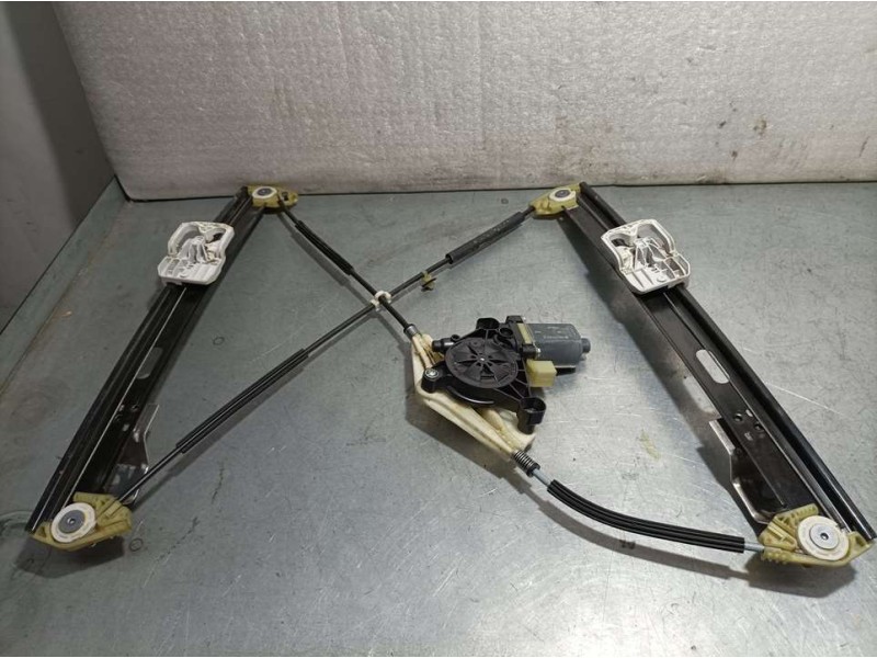 Recambio de elevalunas delantero derecho para seat leon (5f1) reference referencia OEM IAM 5F4837462D  ELECTRICO 2 PINS