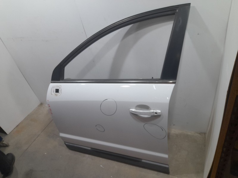 Recambio de puerta delantera izquierda para opel antara a (l07) 2.0 cdti referencia OEM IAM 95416993 TOCADA 