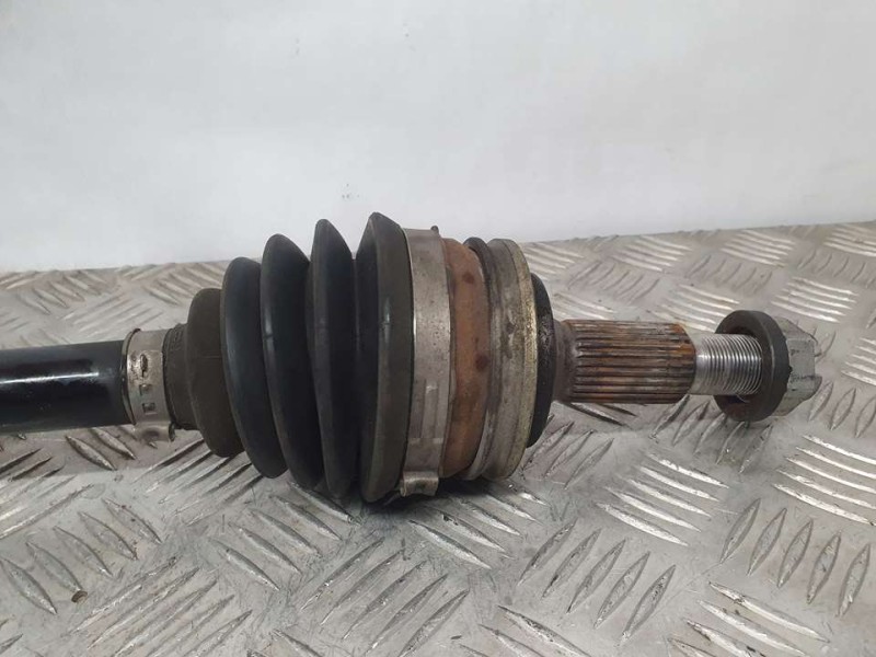 Recambio de transmision delantera izquierda para peugeot 3008 gt line referencia OEM IAM 9811934080  