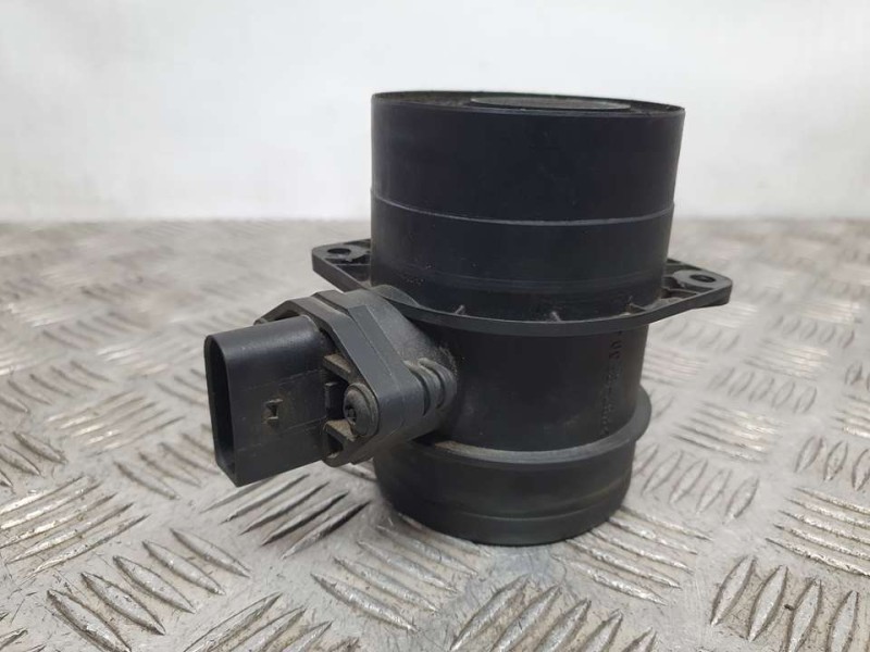 Recambio de caudalimetro para volkswagen touareg (7la) tdi v10 referencia OEM IAM 074906461B 0281002461 BOSCH
