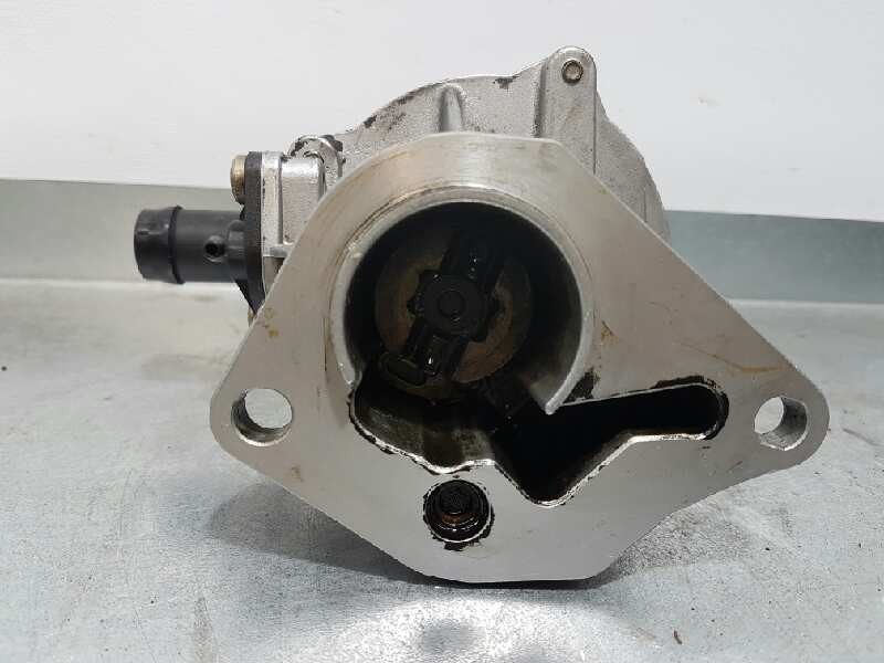 Recambio de depresor freno / bomba vacio para renault megane i coupe fase 2 (da..) 1.9 dci sportway referencia OEM IAM   PIERBUR