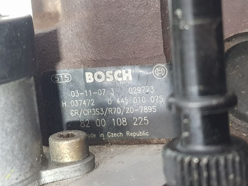 Recambio de bomba alta presion para renault laguna ii (bg0) 1.9 dci diesel referencia OEM IAM 8200108225 0445010075 BOSCH