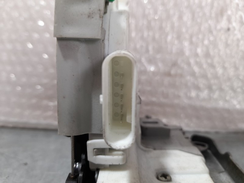 Recambio de cerradura puerta trasera izquierda para audi a5 sportback (f5a) sport referencia OEM IAM 8X0839015E  