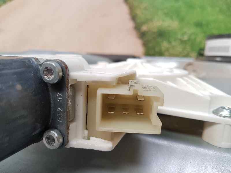 Recambio de elevalunas delantero izquierdo para mercedes-benz clase m (w164) 320 cdi 4m edition 10 referencia OEM IAM A251820074