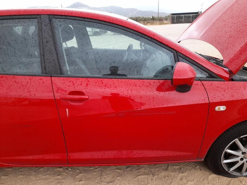 Recambio de puerta delantera derecha para seat ibiza iv (6j5, 6p1) 1.2 referencia OEM IAM 6J4831056 ROZADA 