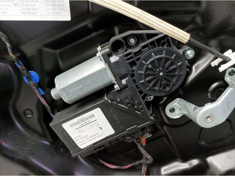Recambio de elevalunas trasero izquierdo para volkswagen touareg (7la) tdi v10 referencia OEM IAM 7L0845205C  ELECTRICO