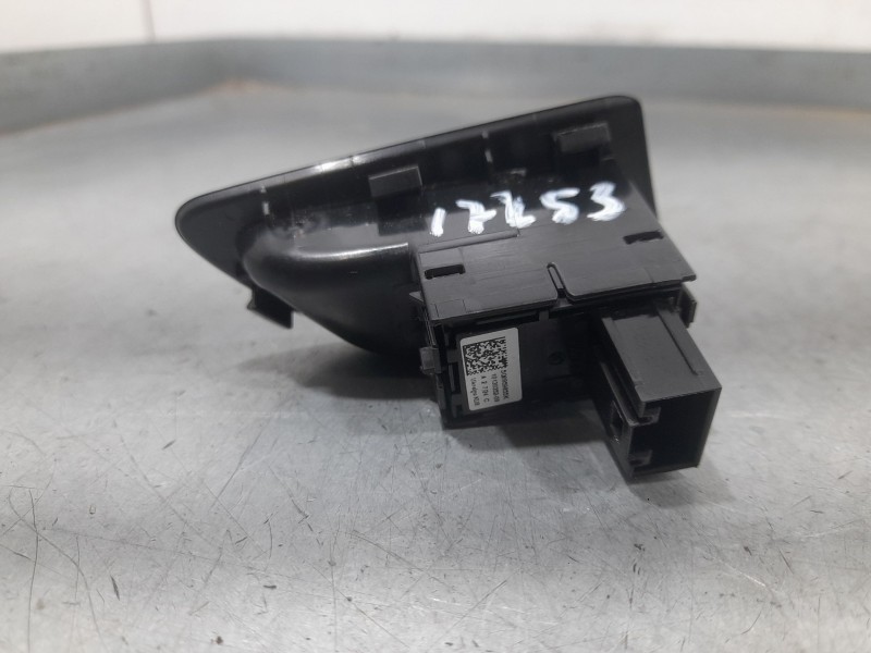 Recambio de mando elevalunas trasero izquierdo para skoda fabia iv (pj3) 1.0 tsi referencia OEM IAM 5G0959855K  