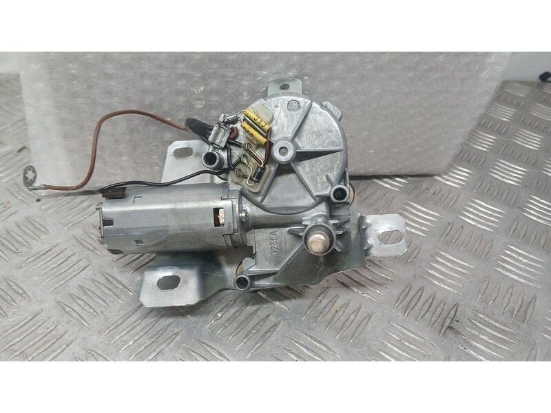 Recambio de motor limpia trasero para ford fiesta berl./courier surf referencia OEM IAM 89FG17K441A2A  