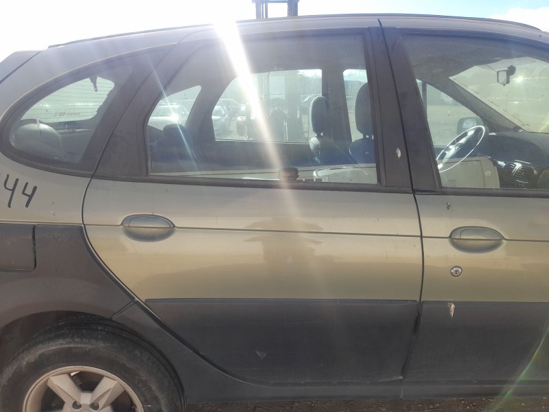 Recambio de puerta trasera derecha para renault scénic i monospace (ja0/1_, fa0_) 1.9 dci rx4 referencia OEM IAM 7751472408 ROZA