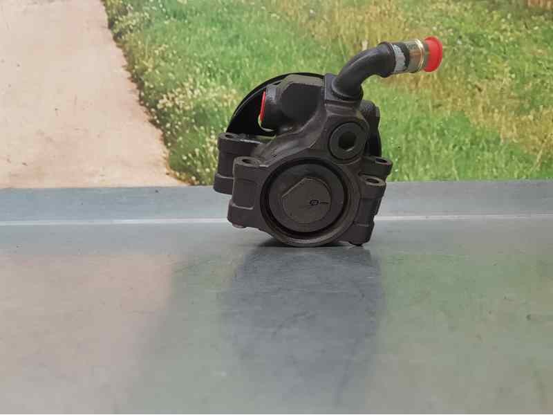 Recambio de bomba direccion para ford focus berlina (cak) ambiente referencia OEM IAM HBDJC 2MB1303 