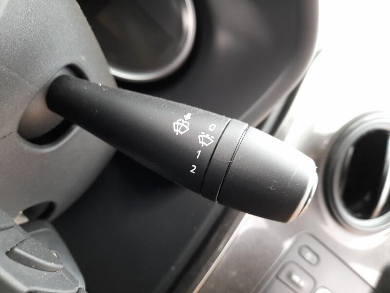 Recambio de mando luces y limpia para dacia logan ii tce 90 lpg referencia OEM IAM 255401303R 255401303R LUCES  8201168003 LIMPI