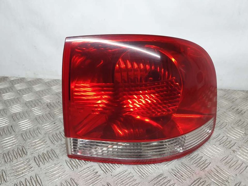 Recambio de piloto trasero derecho para volkswagen touareg (7la) tdi v10 referencia OEM IAM 28258002  EXTERIOR