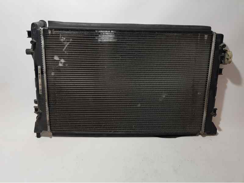 Recambio de radiador agua para seat altea xl (5p5) i-tech referencia OEM IAM 1K0121251CM M124789C VALEO-SOPORTE ROTO