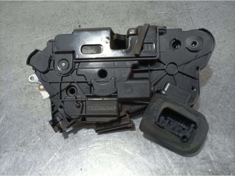 Recambio de cerradura puerta trasera izquierda para volkswagen polo (6c1) bluemotion referencia OEM IAM 5K1837015E  ELECTRICA