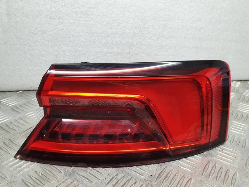 Recambio de piloto trasero derecho para audi a5 sportback (f5a) sport referencia OEM IAM 8W6945092C  EXTERIOR