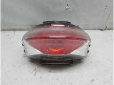 PILOTO TRASERO CENTRAL 