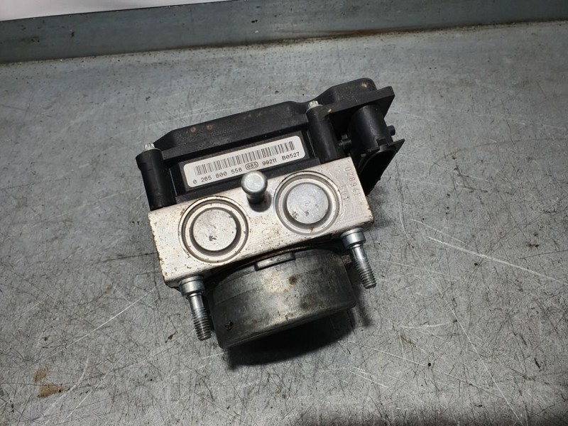 Recambio de abs para renault grand modus authentique referencia OEM IAM 8200747138 0265232075 BOSCH