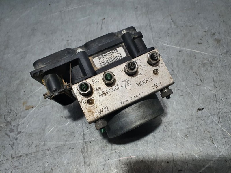 Recambio de abs para renault grand modus authentique referencia OEM IAM 8200747138 0265232075 BOSCH