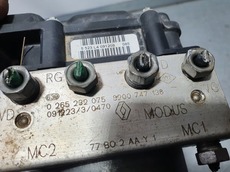 Recambio de abs para renault grand modus authentique referencia OEM IAM 8200747138 0265232075 BOSCH