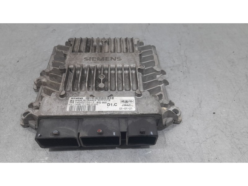 Recambio de centralita motor uce para volvo s40 berlina 2.0 d momentum referencia OEM IAM 5WS40212GT 30729518 SIEMENS