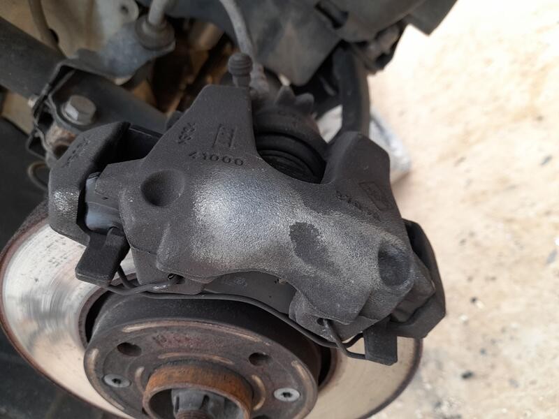 Recambio de pinza freno delantera derecha para dacia logan ii tce 90 lpg referencia OEM IAM 410016069R  