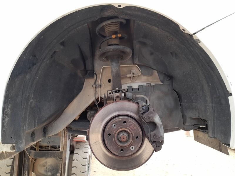 Recambio de plastico pase rueda del. dch. para dacia logan ii tce 90 lpg referencia OEM IAM 638409196R  