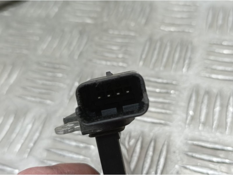 Recambio de caudalimetro para peugeot 3008 gt line referencia OEM IAM 9677093080 AFH50M27 HITACHI