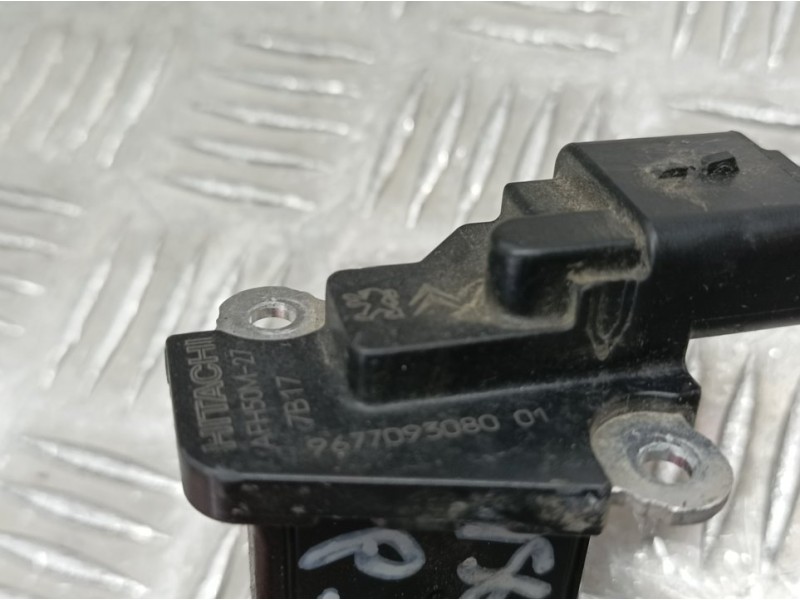 Recambio de caudalimetro para peugeot 3008 gt line referencia OEM IAM 9677093080 AFH50M27 HITACHI