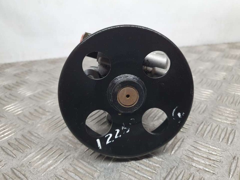 Recambio de bomba direccion para kia carens 2.0 crdi lx monovolumen referencia OEM IAM SIN REF  