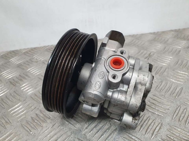 Recambio de bomba direccion para kia carens 2.0 crdi lx monovolumen referencia OEM IAM SIN REF  