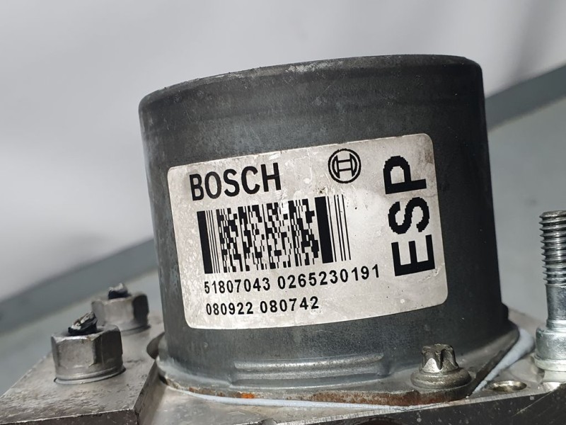 Recambio de abs para alfa romeo mito (145) distinctive referencia OEM IAM 51807043 0265230191 BOSCH