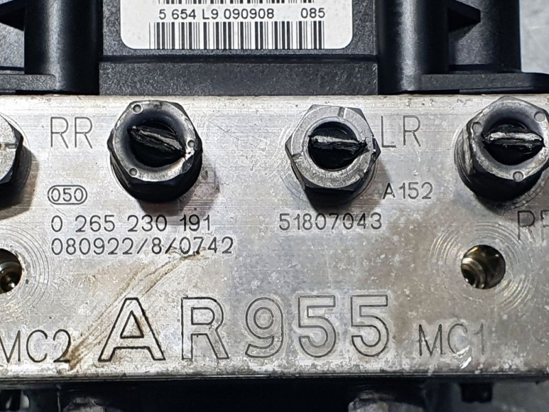 Recambio de abs para alfa romeo mito (145) distinctive referencia OEM IAM 51807043 0265230191 BOSCH