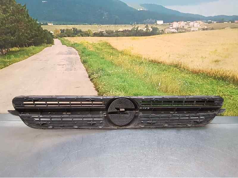 Recambio de rejilla delantera para opel vectra c berlina comfort referencia OEM IAM 13103966  