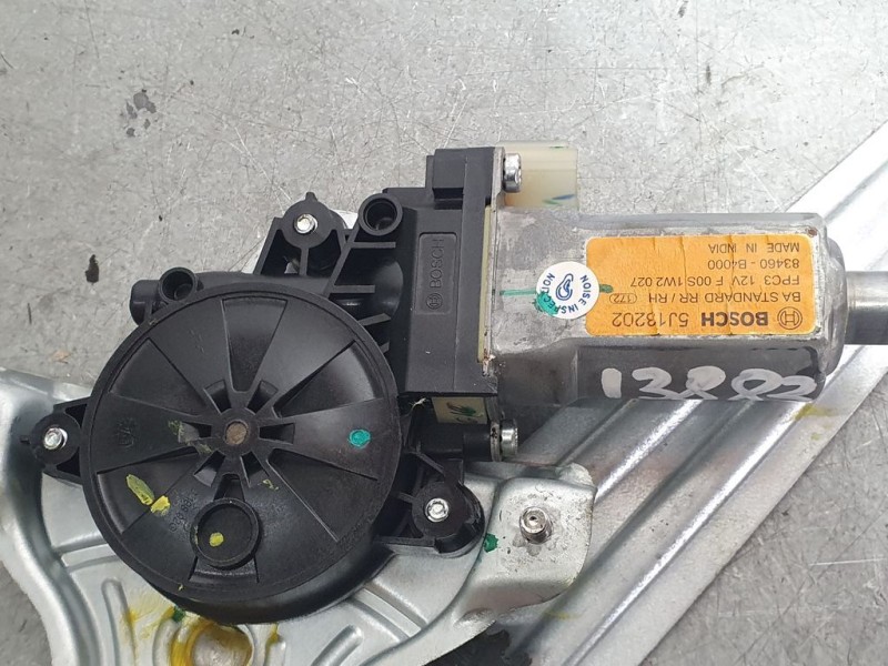 Recambio de elevalunas trasero derecho para hyundai i10 style referencia OEM IAM 83460B4000 F00S1W2027 BOSCH