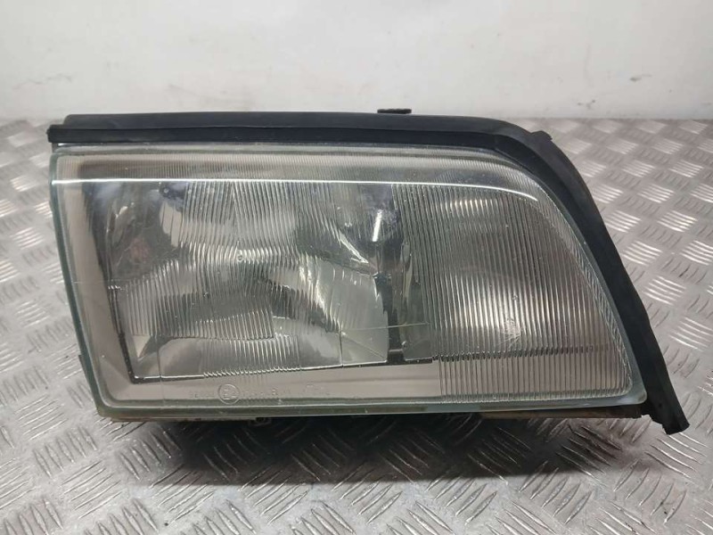 Recambio de faro derecho para mercedes-benz clase c (w202) berlina 250 td (202.128) referencia OEM IAM A2028201861  