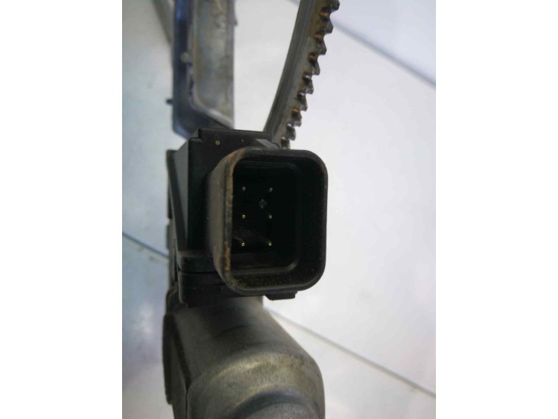 Recambio de elevalunas delantero derecho para opel corsa c 1.2 16v cat (z 12 xe / lw4) referencia OEM IAM 24466594  6 PINS